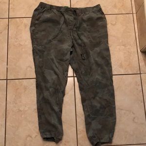 Anthropologie Pants - Super cute nwot Anthropologie camo joggers XL Anthropologie Pants - Super cute nwot Anthropologie camo joggers XL